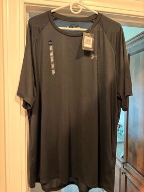 Under Armour Men’s Black Short-Sleeve Training Tee